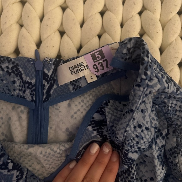 Diane Von Furstenberg Snakeskin Midi Skirt - Picture 3 of 3